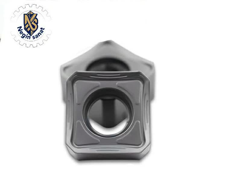 SNMG1205-deskar